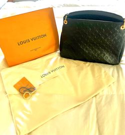 Louis Vuitton Handbag – Brand New