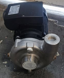 Stainless steel centrifugal water pump; it has a power output of 1.25 HP/,3,450 RPM.
New, never used.