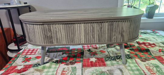 RUSTIC OVAL COFFEE TABLE