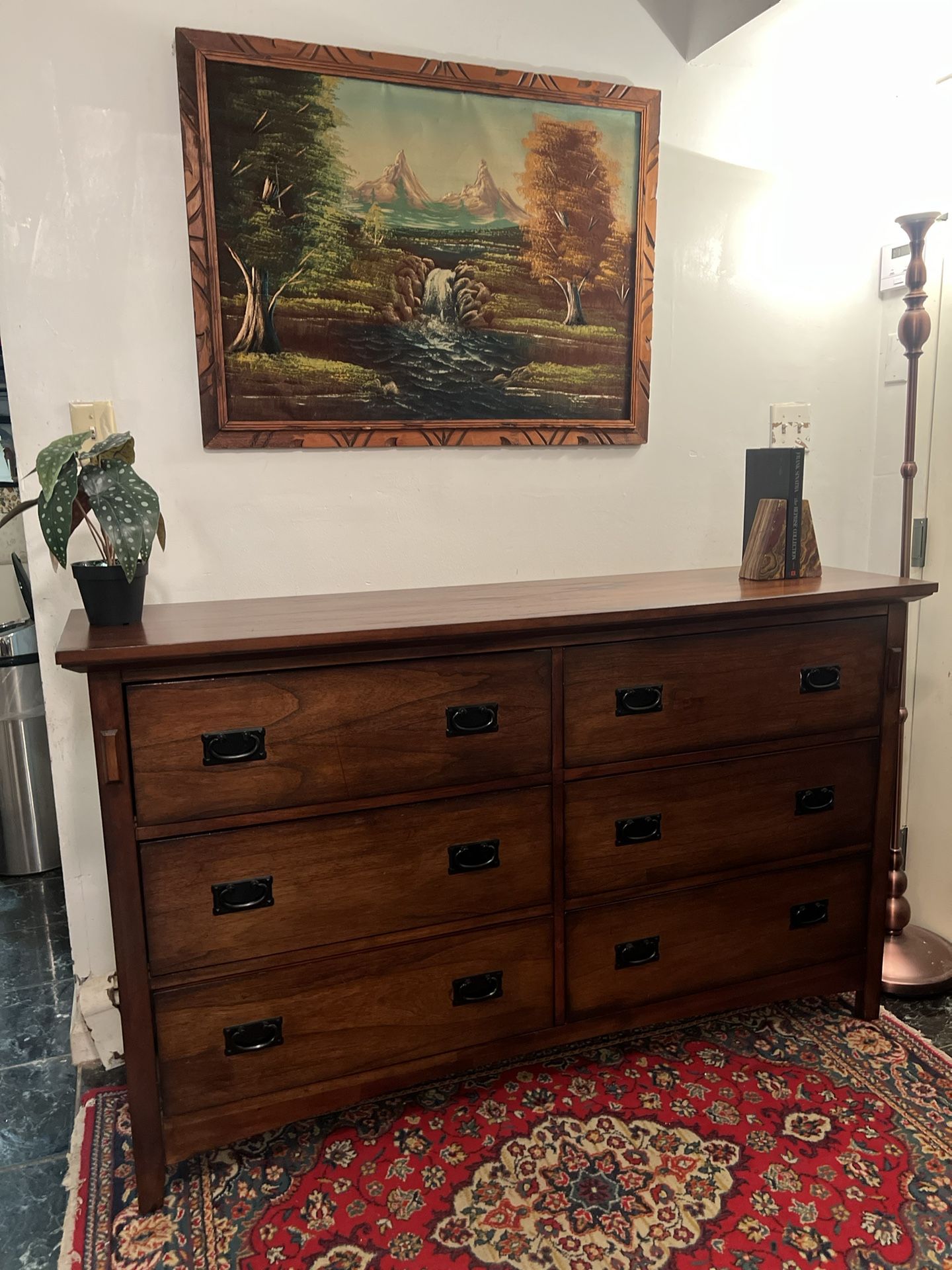 Elegant Style 6-drawer Dresser w/Free Nightstand - Delivery Available