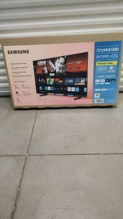 Brand New 43" Samsung Smart TV, Sanus Mount, 28" LG Monitor, Nintendo Wii Bundle  Games included brand new