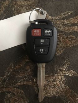 2014 Toyota Corolla keyless remote control