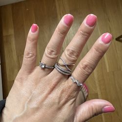 Beautiful Whir Girl Ring Size 6 