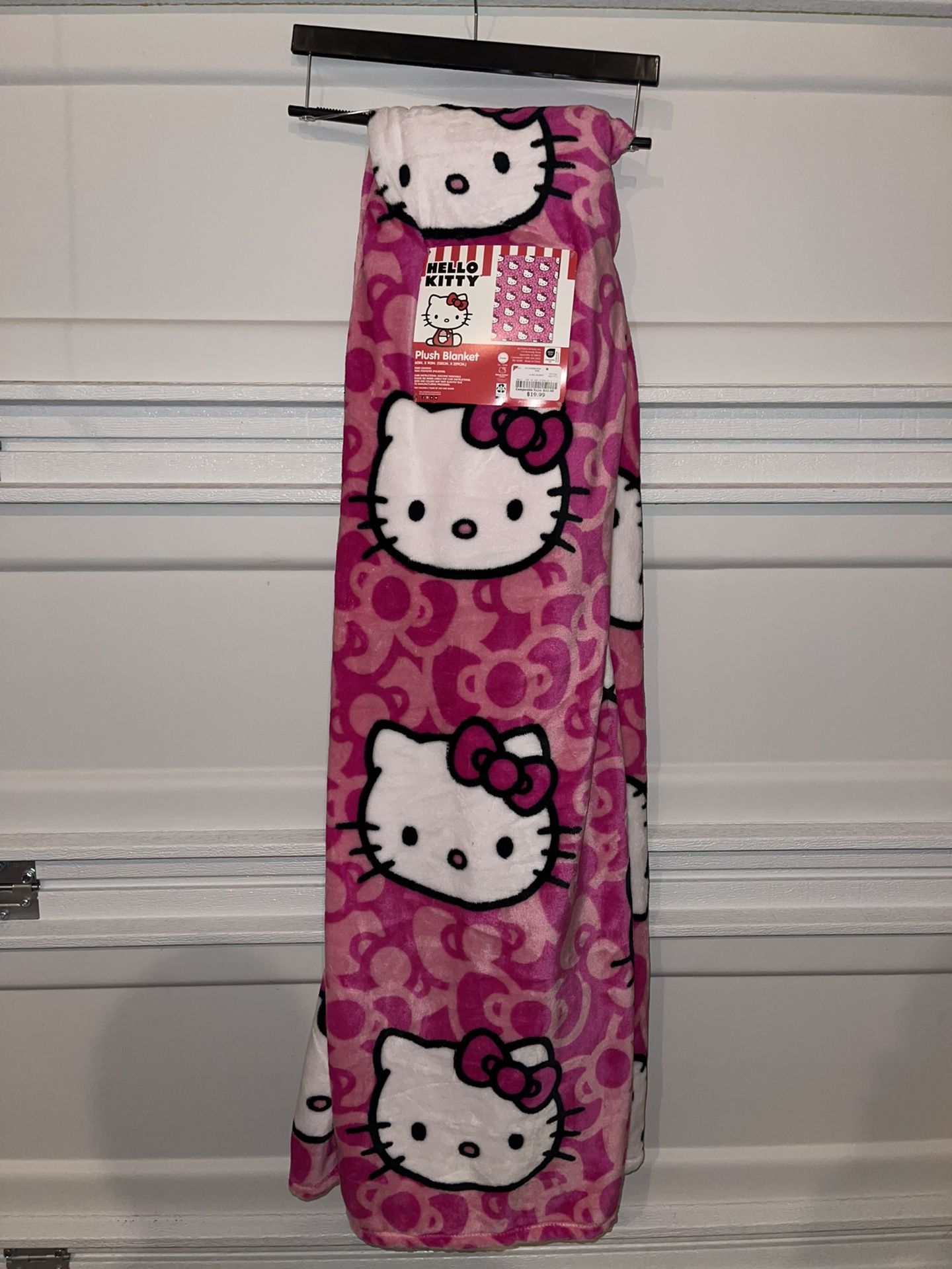 Hello kitty blanket