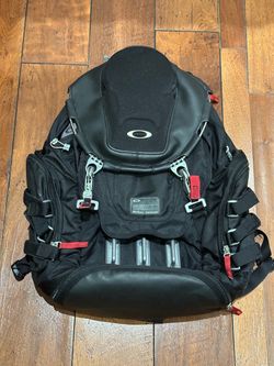 Oakley kitchen sink backpack