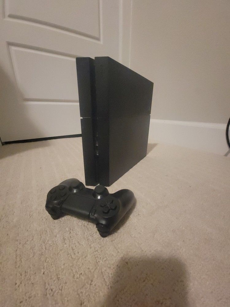 Ps4 With Controller