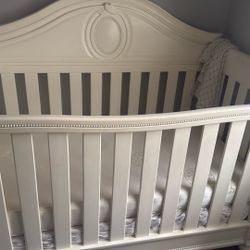 Disney Baby Crib With Mattress 