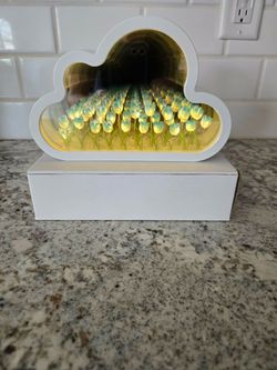 Cloud-Shaped Tulip Field Night Light