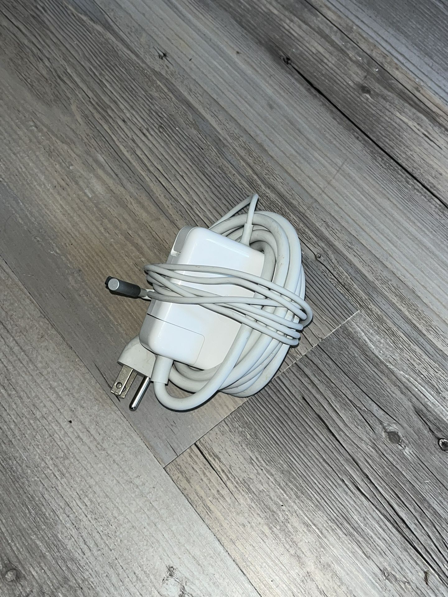 MacBook Pro 2007-2012 60W MacSafe Power Adapter + Separate extender cable