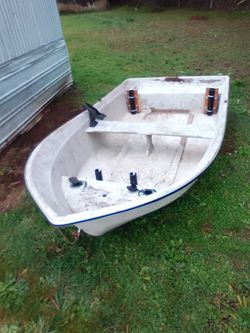 10 Foot Fiberglass Fishing Dingy, With 24v Motor guide Motor