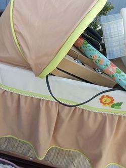 Crib N Diapers
