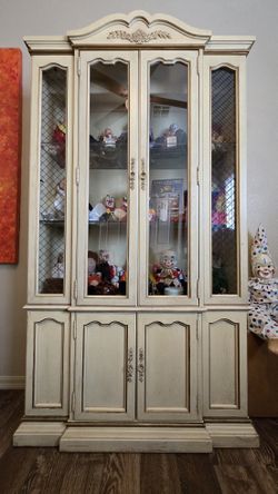 ANTIQUE CURIO CABINET