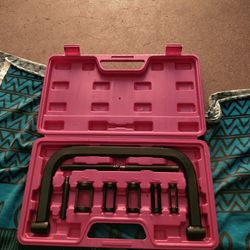 OMT valve replacement tools