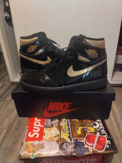Jordan 1 Black metallic