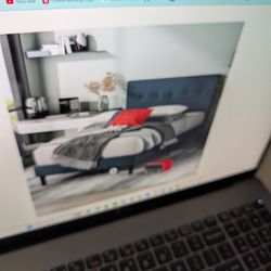 King Bed Frame With Headboard & King Mattress 