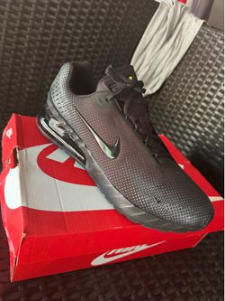 Nike Air Max size 10 men’s