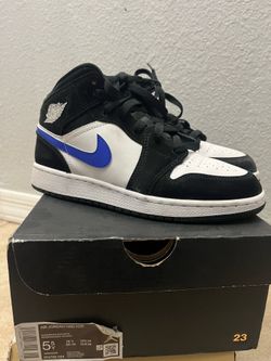 Air Jordan mid