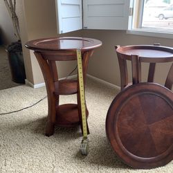 2 Cute Wooden End Tables. 