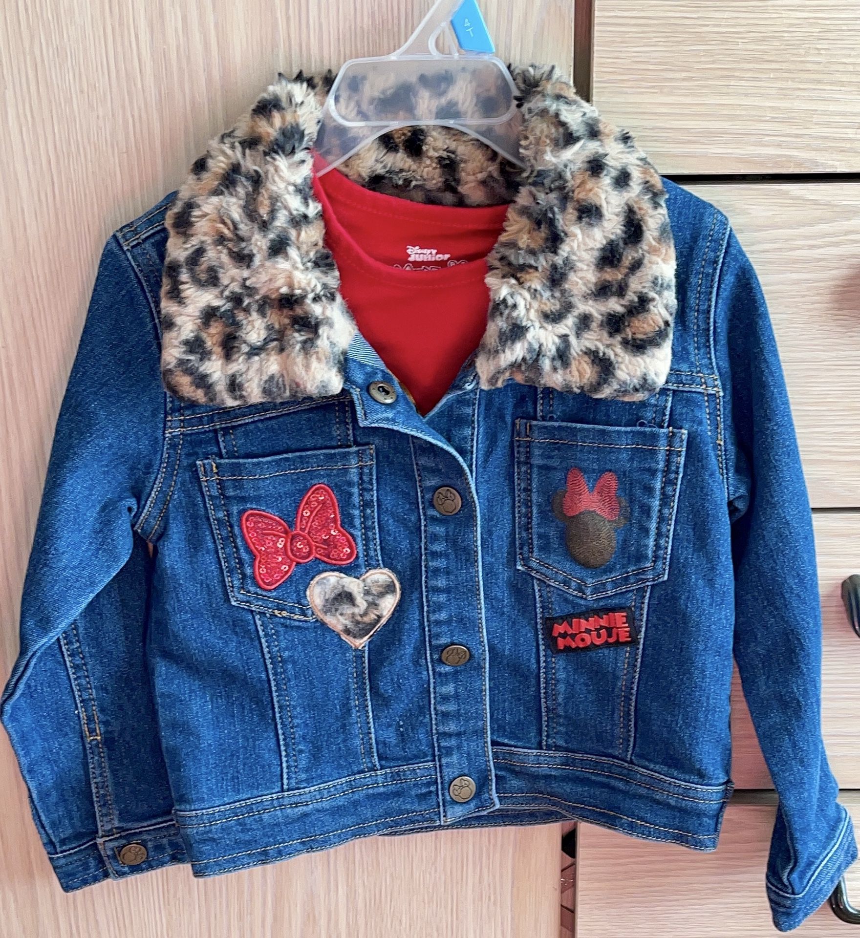 Jacket Size 4T Excellent Condition Barely Used 