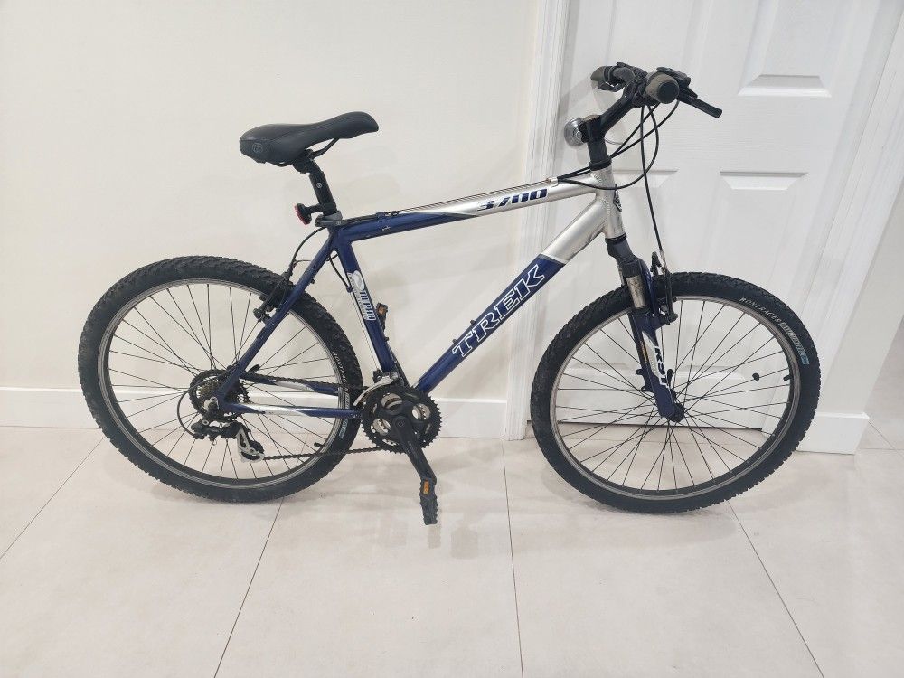 Trek 3700 Mountain Bike