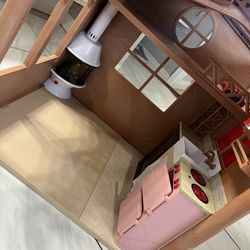 Winter Cabin Doll House 