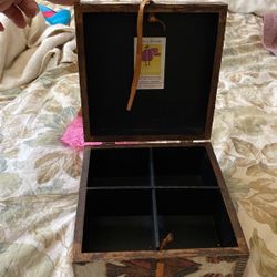 Jewelry box