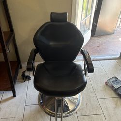Barber / Salon Chair / Artist Hand Brand $75
