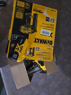 Dewalt 20V - 18 Gauge Cordless Brad Nailer & 10 Ah Dewalt Battery