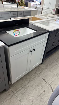 32” bathroom vanity