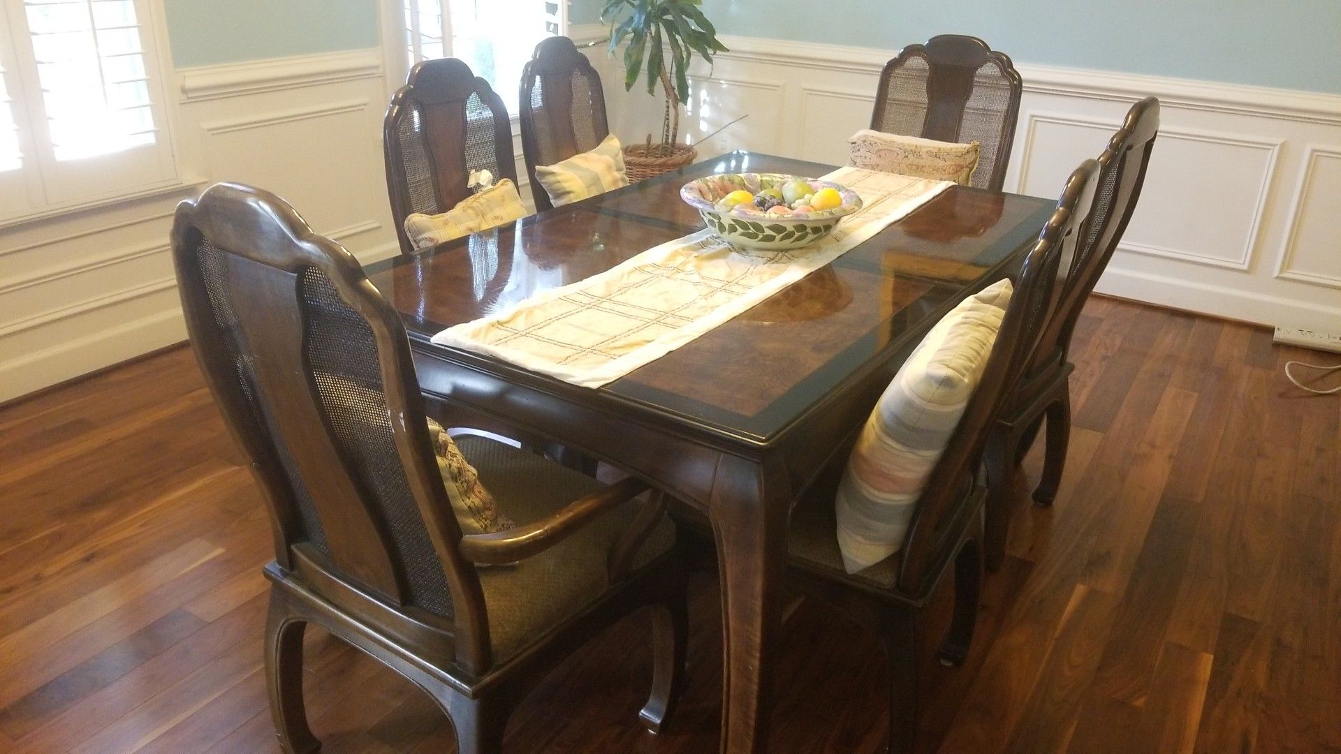 Dining room set- solid wood