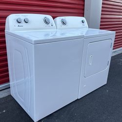 NICE AMANA WASHER AND GAS DRYER SET 
