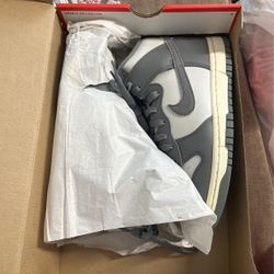 NIKE DUNK HIGH RETRO VINTAGE