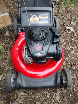Yard machines lawnmower rear bagger