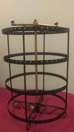 hung jewelry