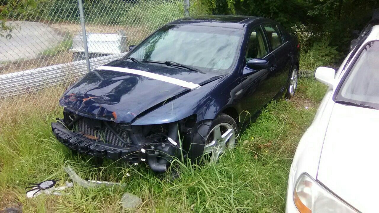 2004 acura for parts