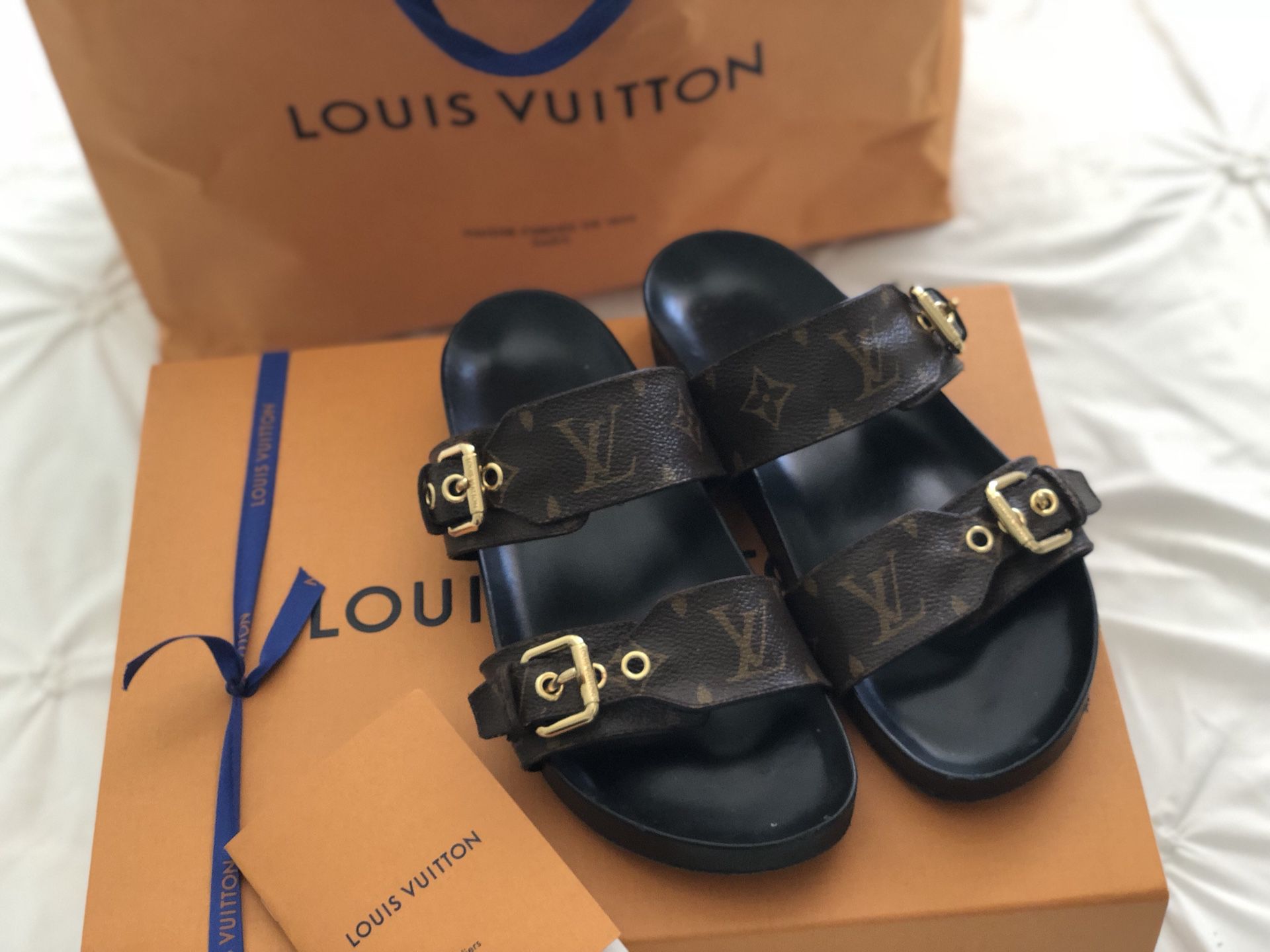 Louis Vuitton Bom Dia Flat Comfort Mule for Sale in Morrow, GA - OfferUp