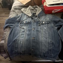 Blue Jean Jacket. 4xl But Fits Like 1x/2x 