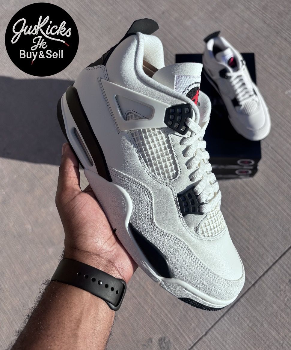 Air Jordan 4 “ Flight Club”
