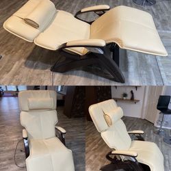 Zero Gravity Message Recliner