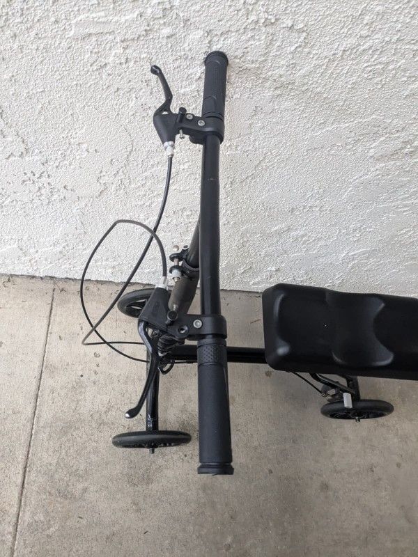 Padded Knee Scooter 