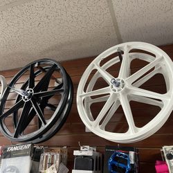 Skyway Bicycle Mags Bmx Cruiser  NEW!!!!  24”
