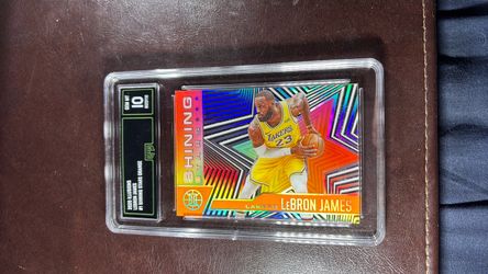 LeBron James 2020 Illusions Shining Stars Orange Foil GMA 10