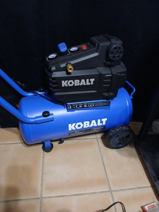 Kobalt 8 Gal Air Compressor New