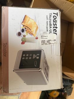 Toaster TA1710BA-UL 900W in Box