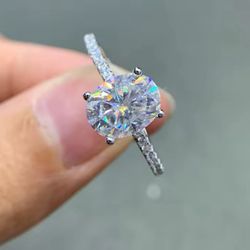 Brand New 2 Carats Moissanite S925 Silver Oval Ring, Pass Tester, Perfect For Mothers Day Gift