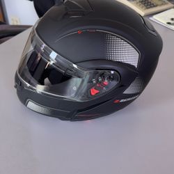 Zox Helmet. Z-MOD10. NIB