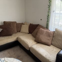 Modern Sectional Set – Couch + Loveseat + Chair + Ottoman (Great Condition)
