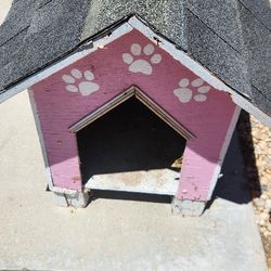 Small Dog House And Kennel