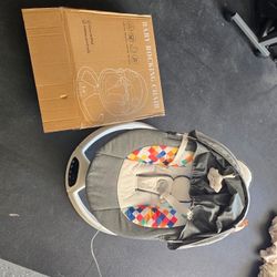 Infant rocker/swing - Nearly New
