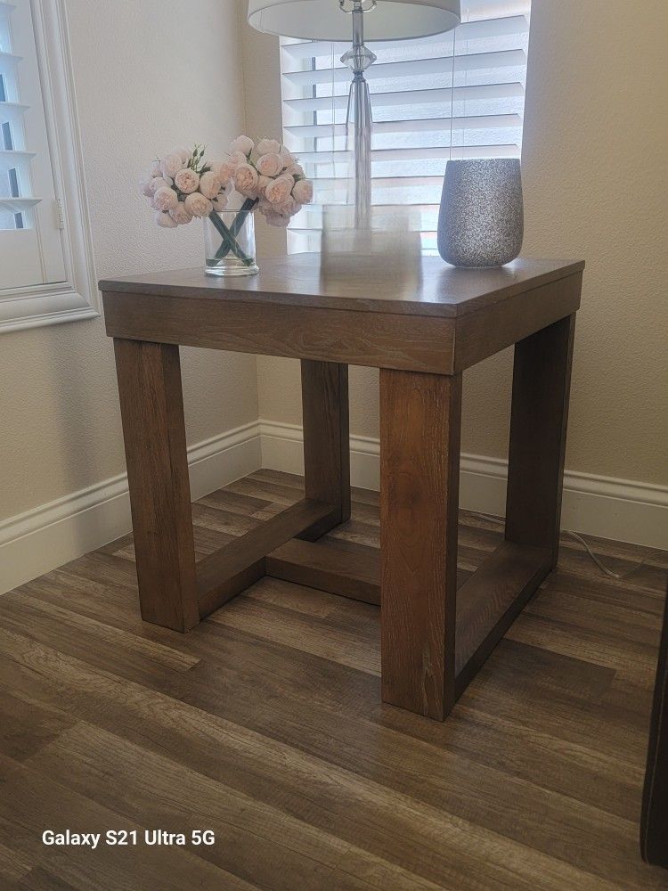 Cariton End Table